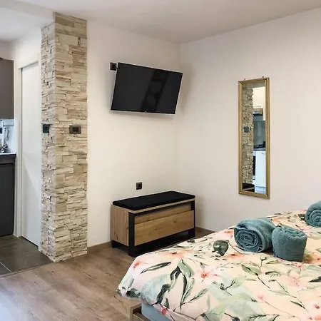 Cozy Newly-Renovated Apartment Ivan Rijeka Exterior photo