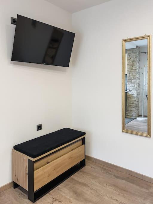 Cozy Newly-renovated Ivan Apartment